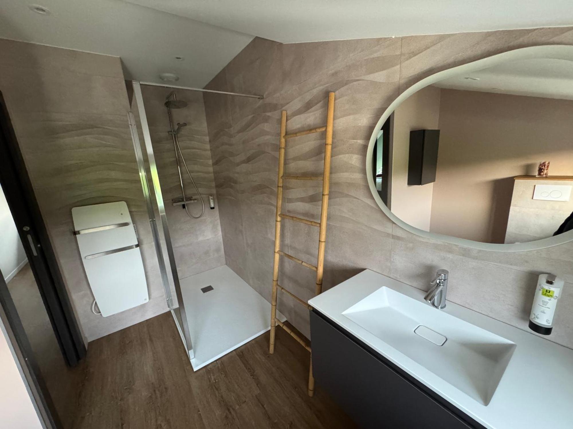Le Relais De La Fontaine & Jacuzzi Βίλα Montcornet  Εξωτερικό φωτογραφία